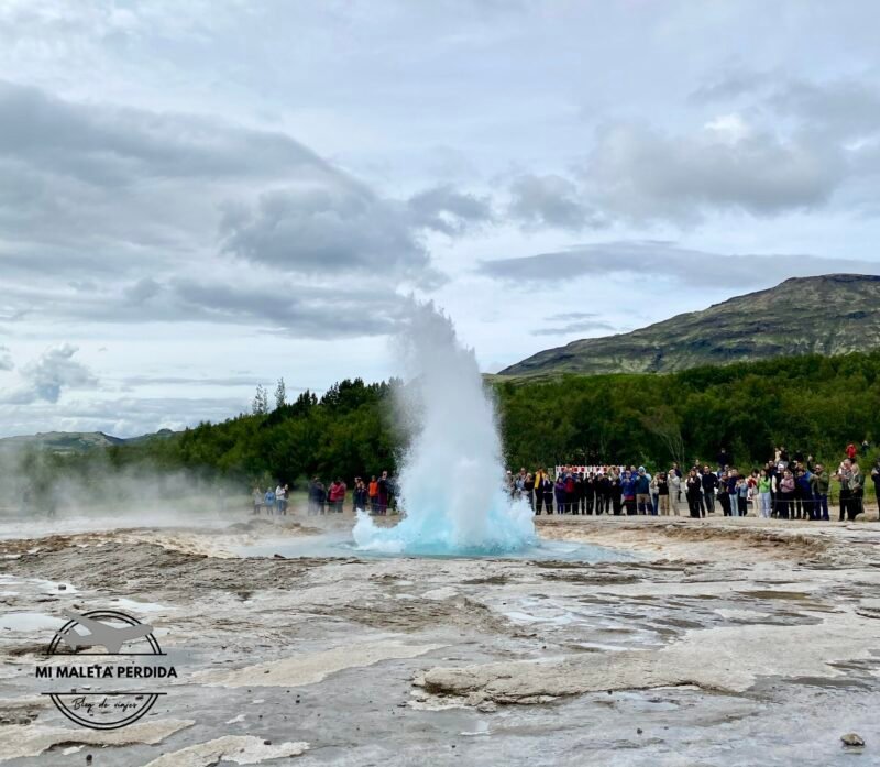 Erupción de Strokkur.