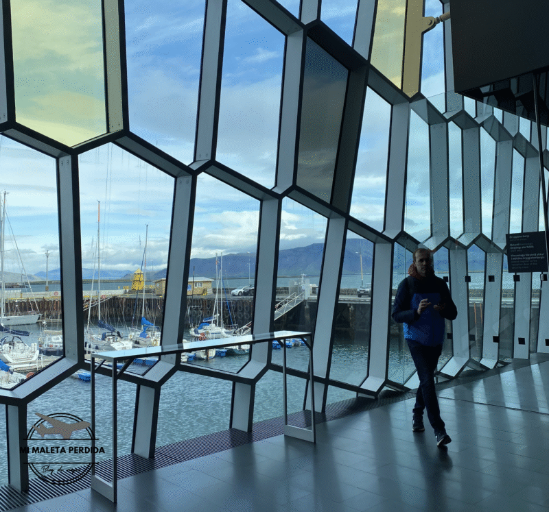 Harpa interior.