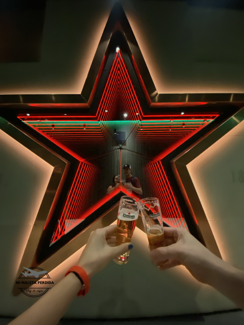 Degustación de cervezas en la fábrica Heineken.