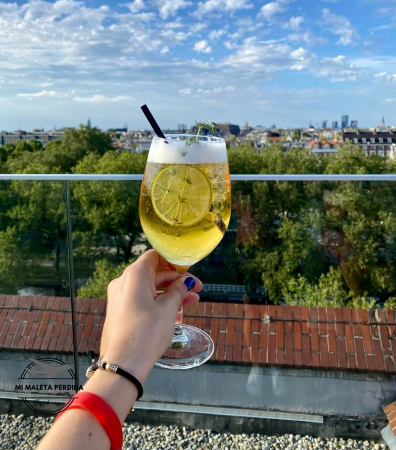 Cóctel en el Rooftop de la fábrica Heineken.