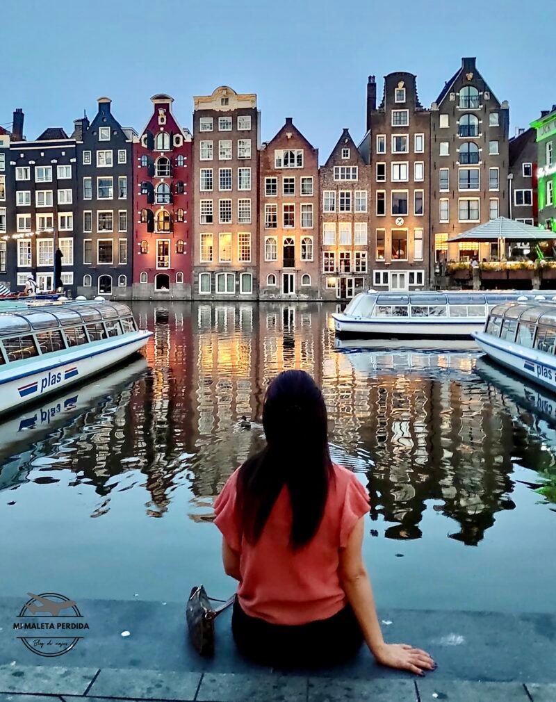 Damrak, Amsterdam.