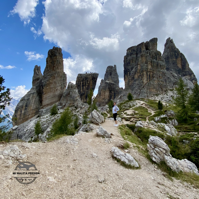 Otro lado de las Cinque Torri, Dolomitas.