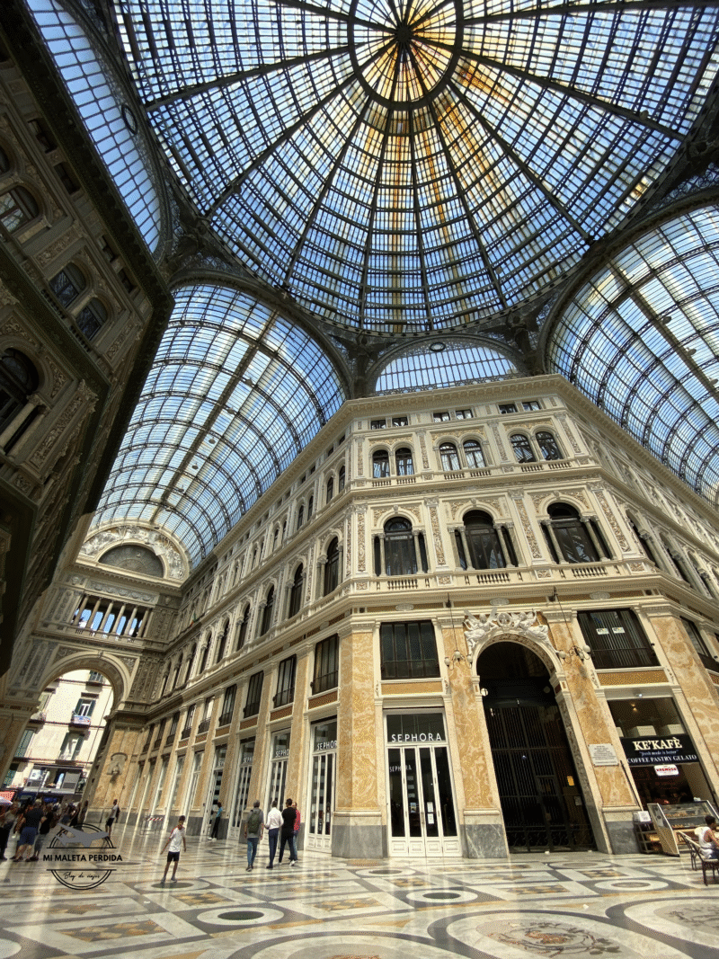 Interior de la Galeria Umberto I