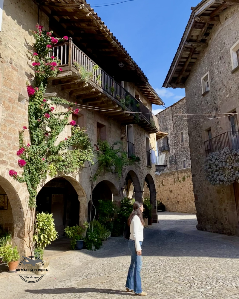 Plaça Major, Santa Pau.