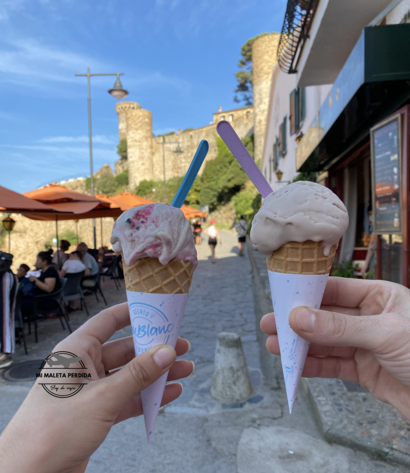 Helado en Tossa de Mar.