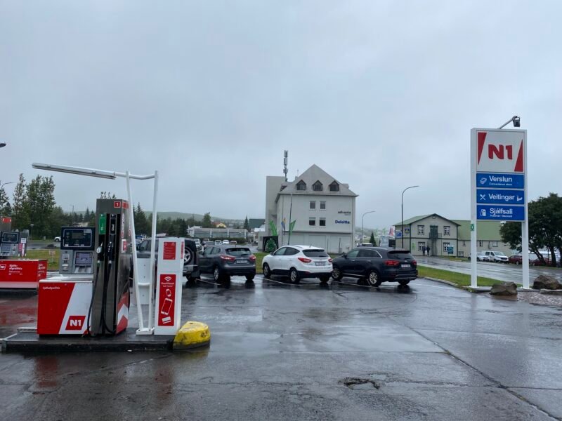 Gasolinera N1 en Islandia.