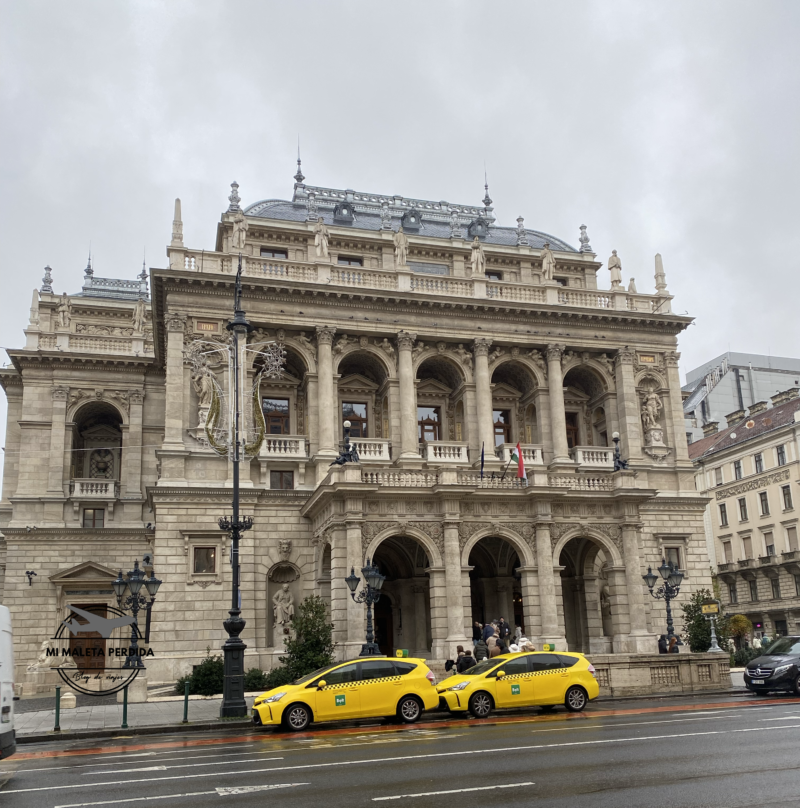 Ópera Estatal de Budapest.